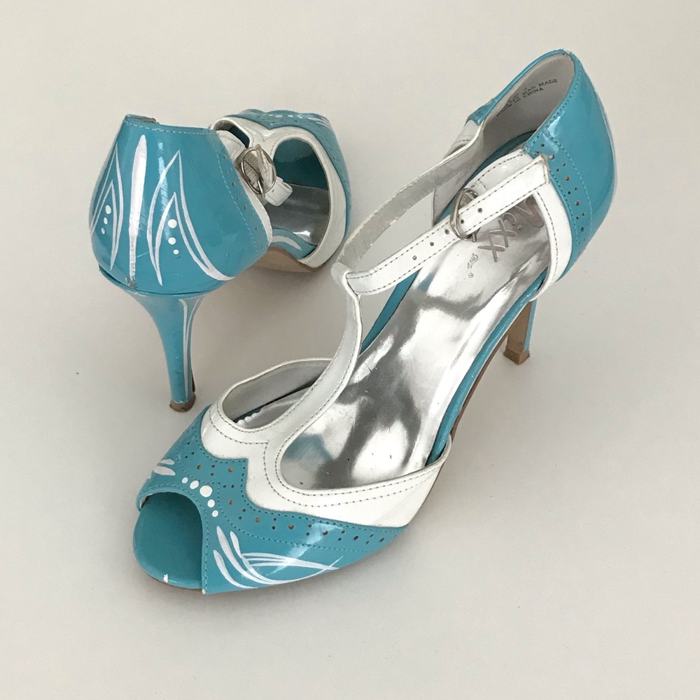 Pinup T-strap Custom Pinstriped Heels